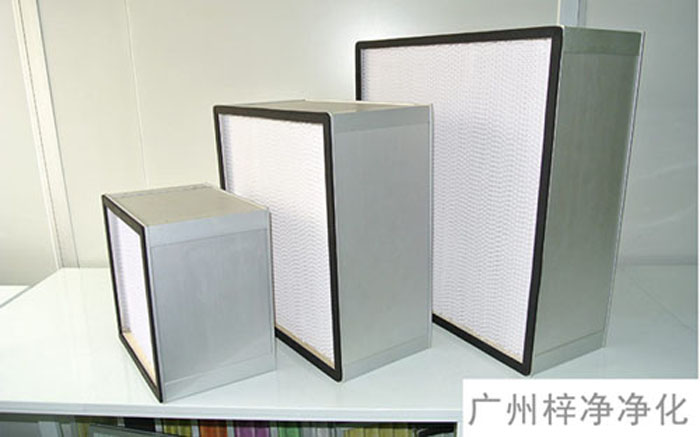 F-S有隔板中效空氣過(guò)濾器主要用于制藥、電子、食品廠房中潔凈/空調(diào)/通風(fēng)系統(tǒng)的中級(jí)過(guò)濾。